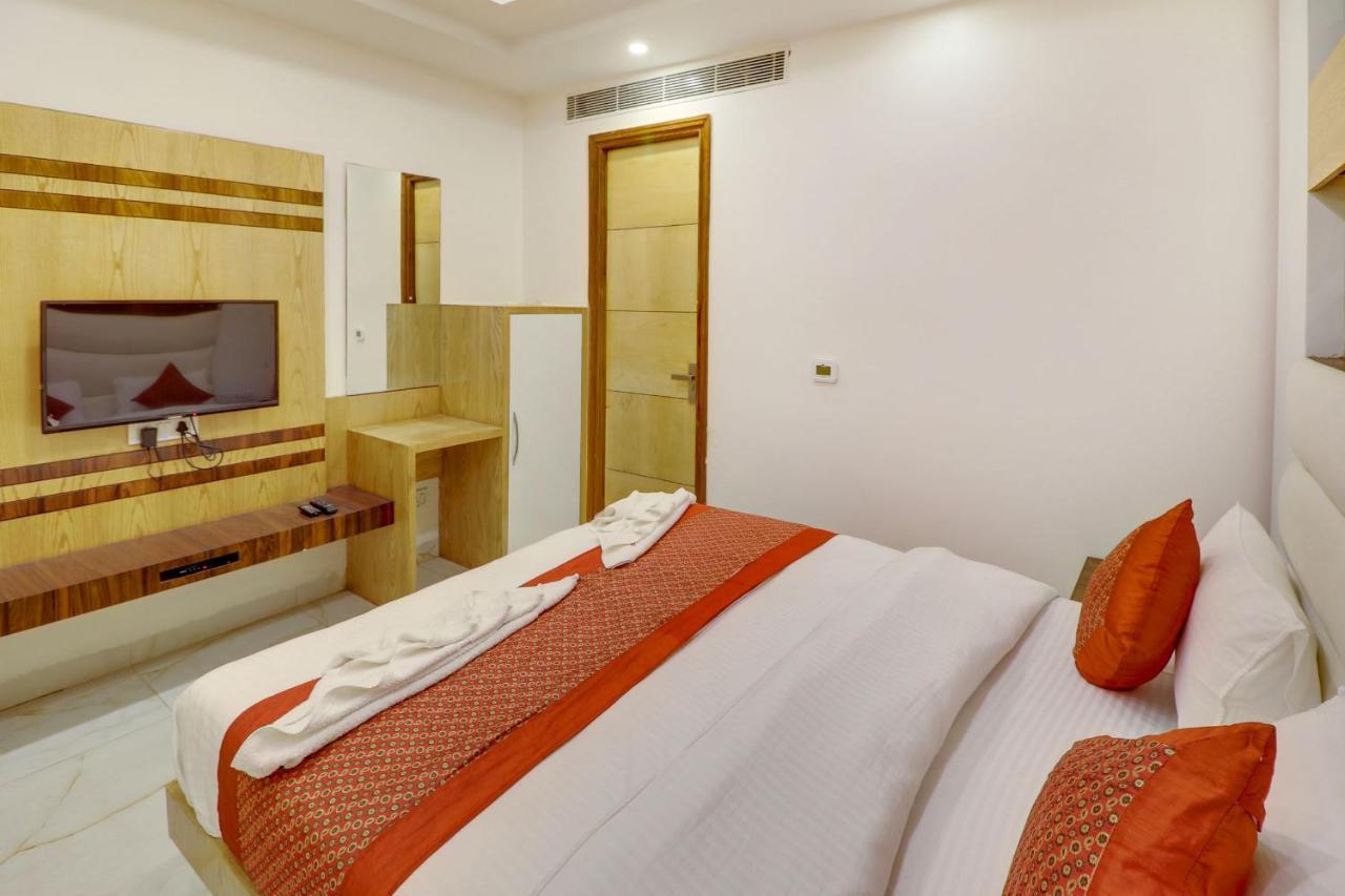 Hotel York Legacy -3 Minutes Walk From New Delhi Railway Station 'The 5 Star Ambience' Newly Built Buitenkant foto