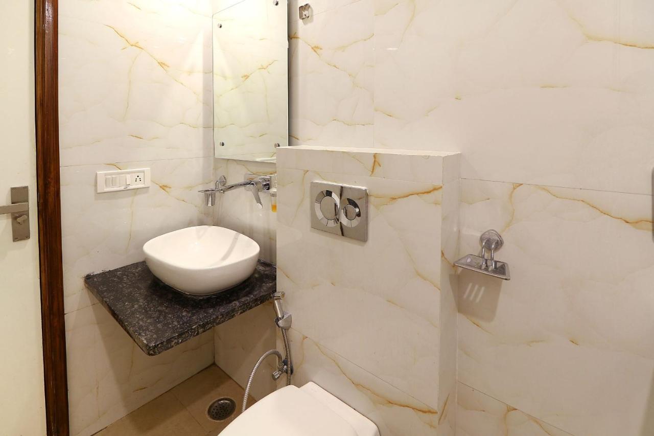 Hotel York Legacy -3 Minutes Walk From New Delhi Railway Station 'The 5 Star Ambience' Newly Built Buitenkant foto