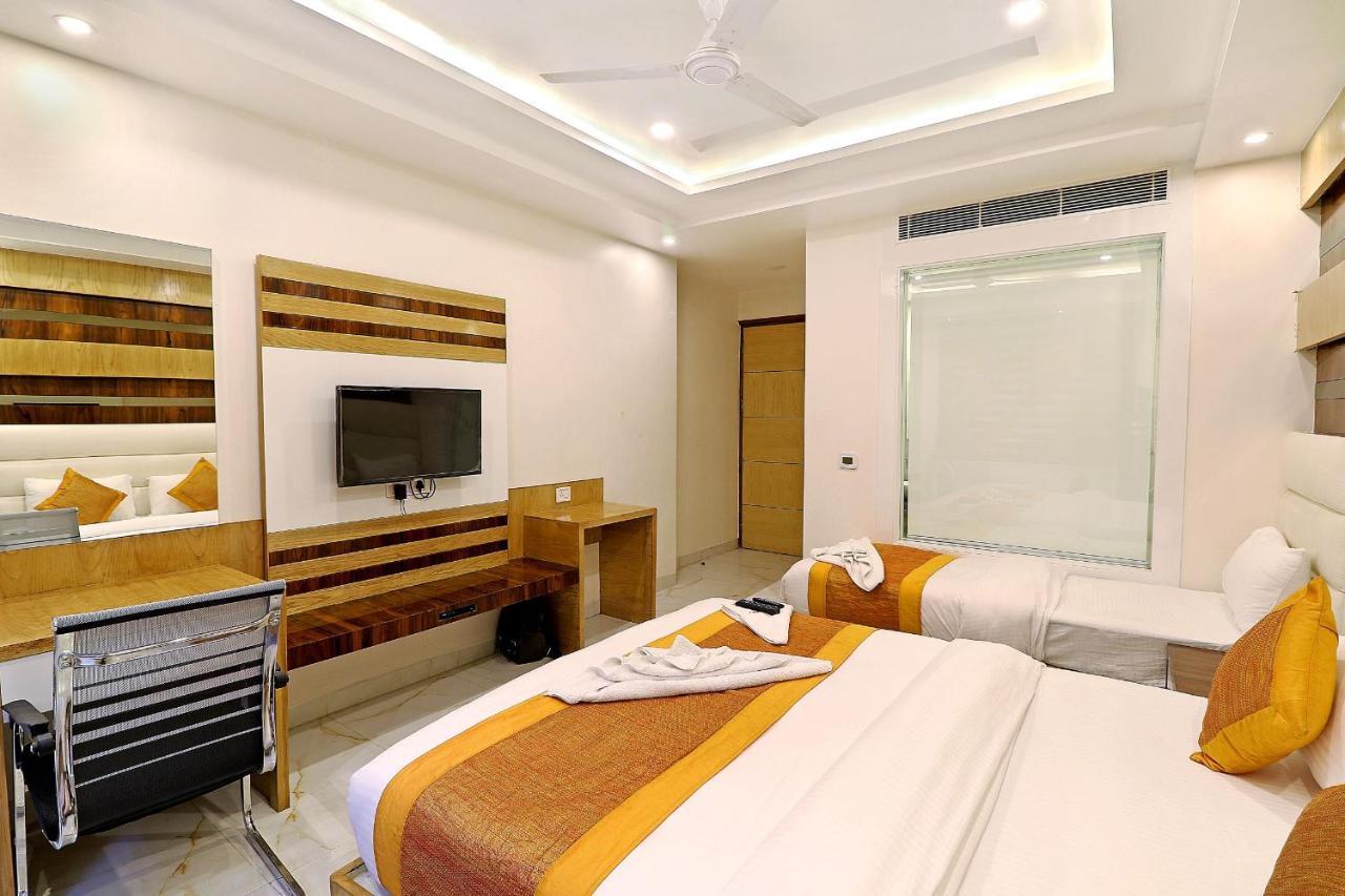 Hotel York Legacy -3 Minutes Walk From New Delhi Railway Station 'The 5 Star Ambience' Newly Built Buitenkant foto